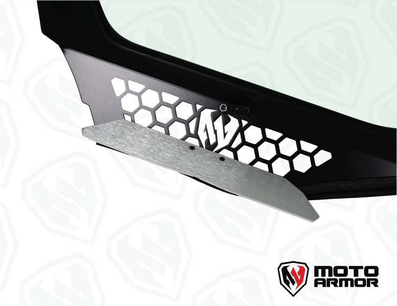 Load image into Gallery viewer, Maverick "R" Vented Glass Windshield with Wipers