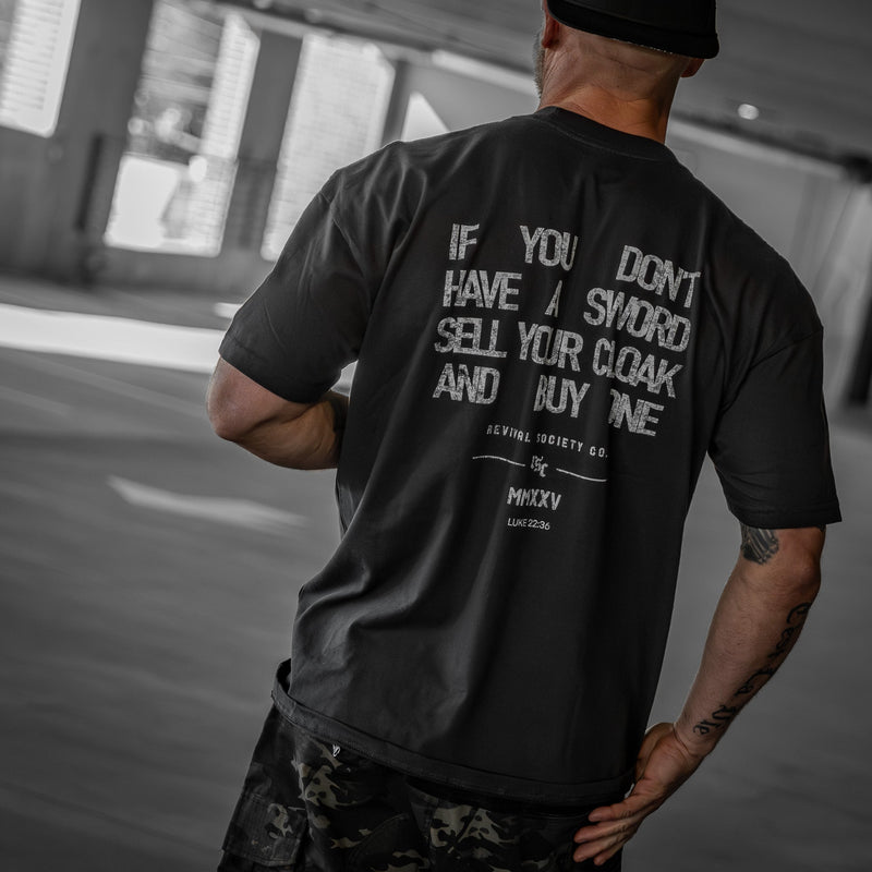 Load image into Gallery viewer, Sell Your Cloak Men's T-Shirt