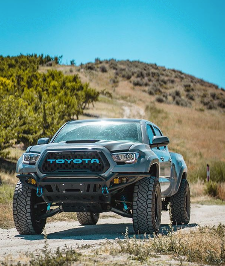 Load image into Gallery viewer, 2016-2023 / 3rd Gen / Tacoma Hybrid Bumper