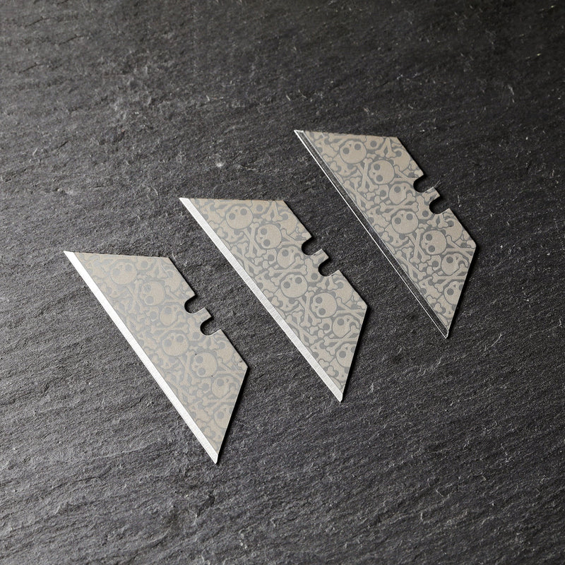 Load image into Gallery viewer, Stinger Laser Engraved Utility Edges, Replacement Stinger SKULL (Trapezoid 3 pcs - Silver)