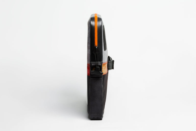 Load image into Gallery viewer, Scratch N Dent ugo® Signature Collection TABLET XL