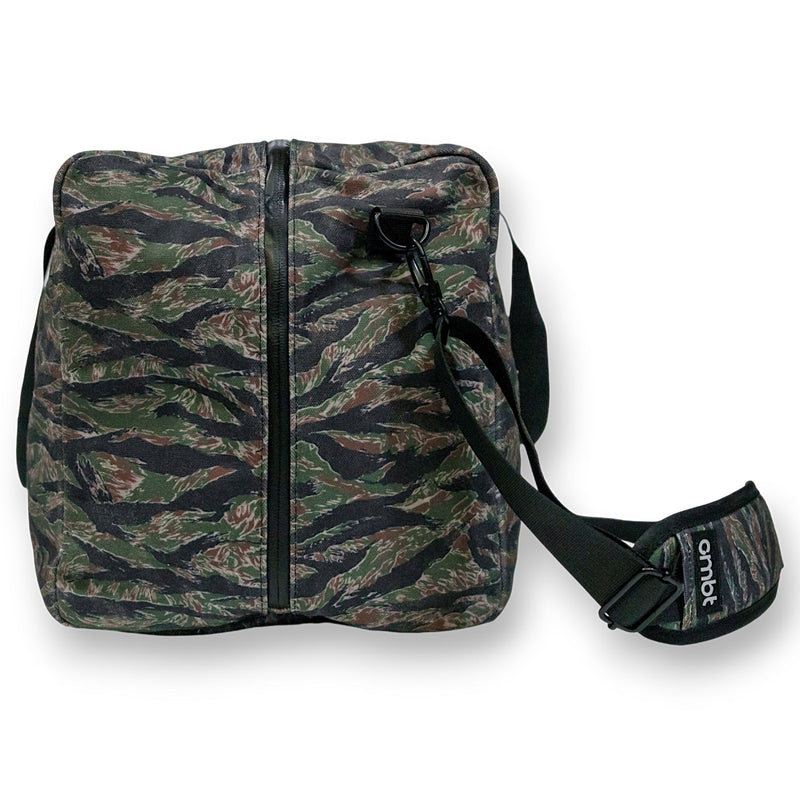 Load image into Gallery viewer, Waterproof XL 57.5L Waxed Duffle Bag
