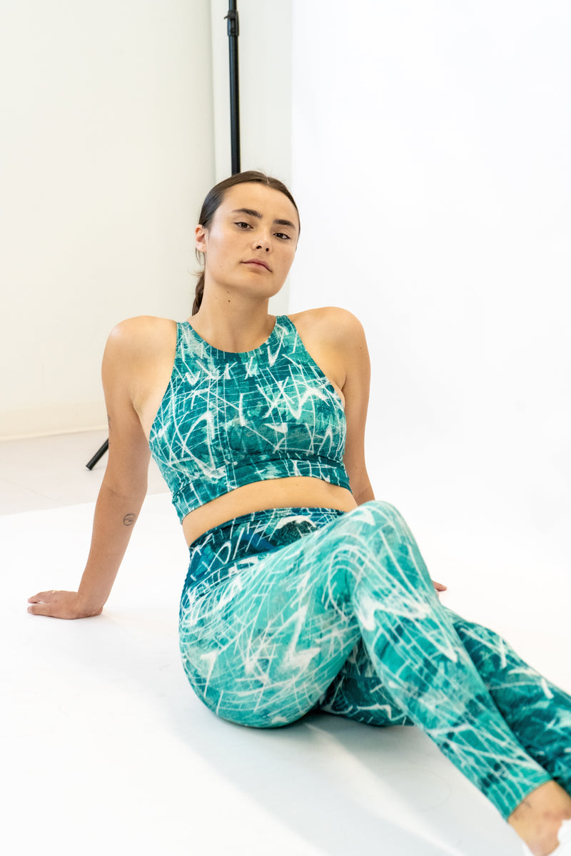 Load image into Gallery viewer, Emerald Impress Longline Sports Bra