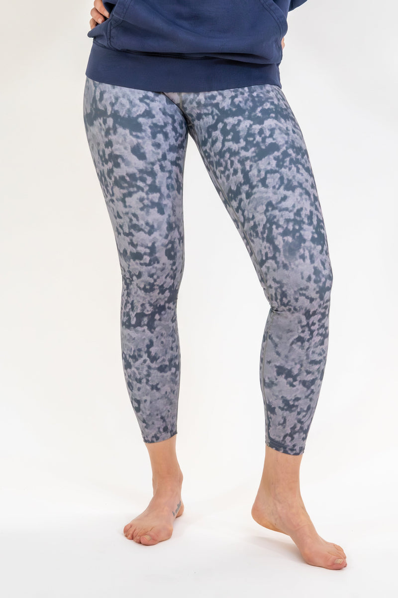 Load image into Gallery viewer, Grey Fog Yoga Pants