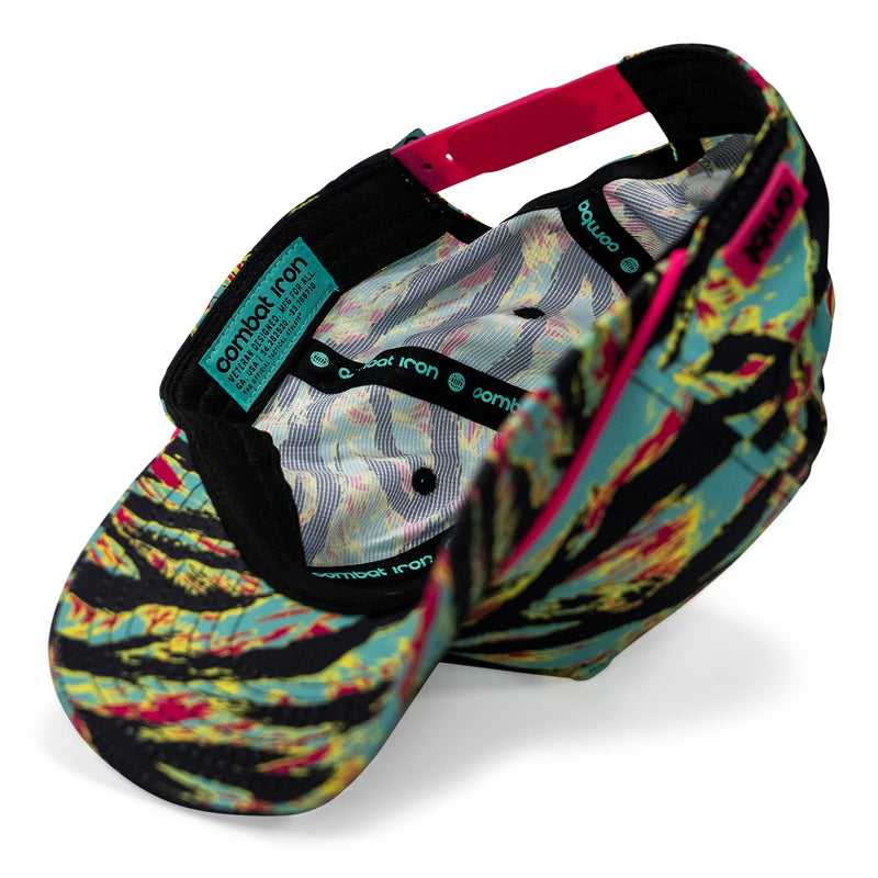Load image into Gallery viewer, Weekender 5 Panel Snapback Hat