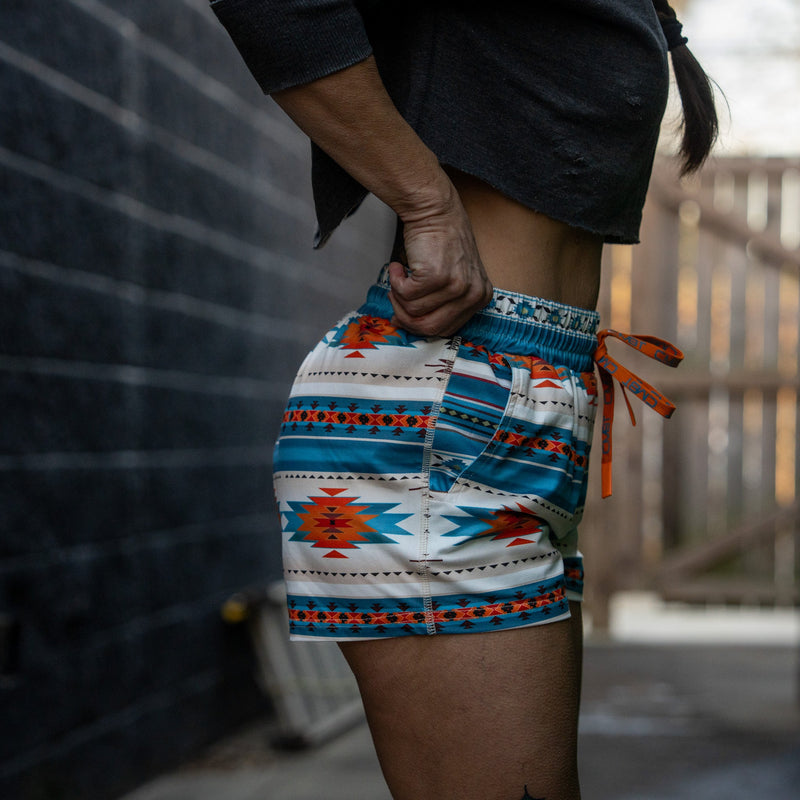 Load image into Gallery viewer, Women’s Studio Flex Training & Recovery Shorts | 4"