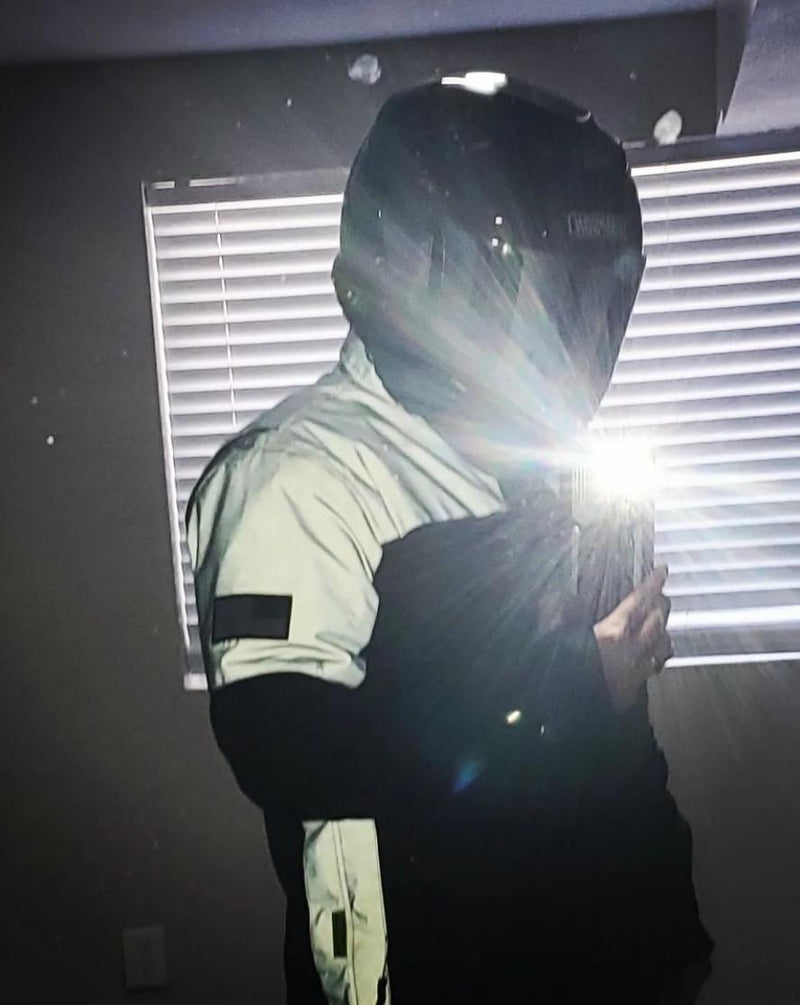 Load image into Gallery viewer, Ultra Reflective Shirt "Nightfall Nebula" - Black