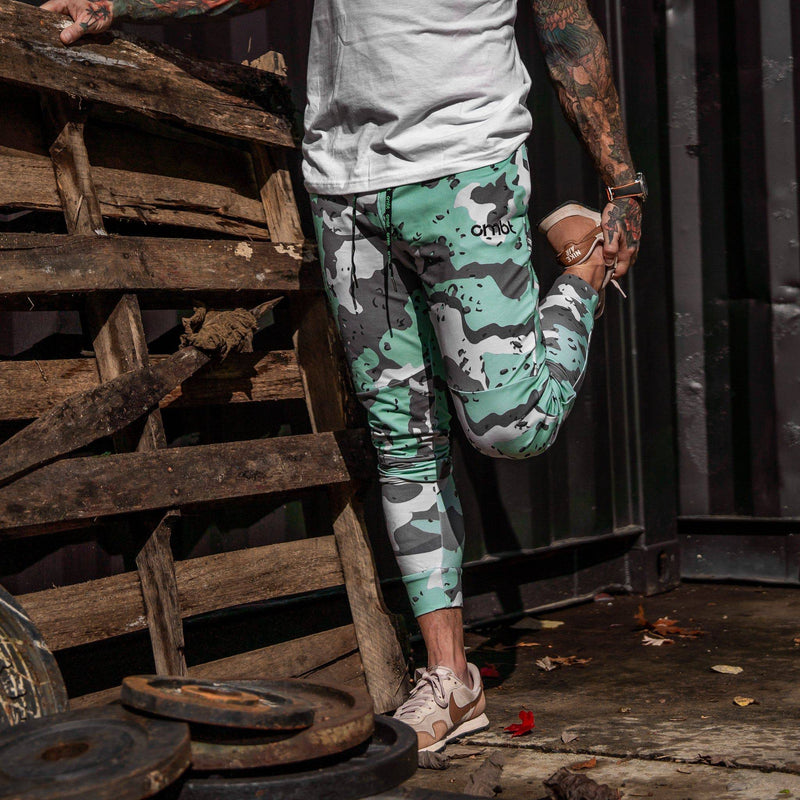 Load image into Gallery viewer, Men's Dynamic Performance Training Joggers 2.0