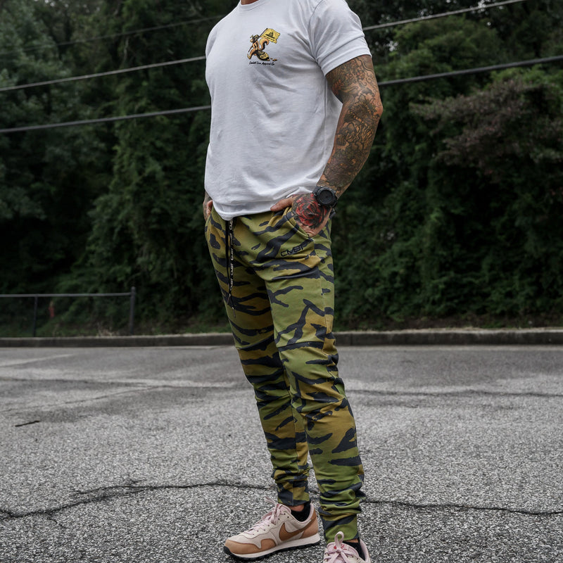 Load image into Gallery viewer, Men's Dynamic Performance Training Joggers 2.0