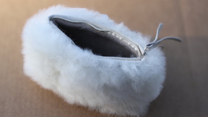 Load image into Gallery viewer, Alpaca Fur Clutch Purse
