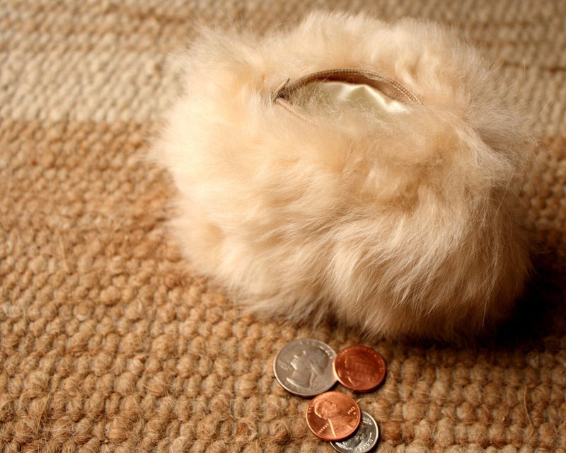 Load image into Gallery viewer, Alpaca Fur Coin Purse