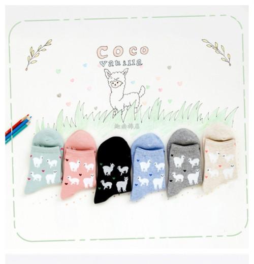 Load image into Gallery viewer, Alpaca Love Ankle Height Cotton Socks