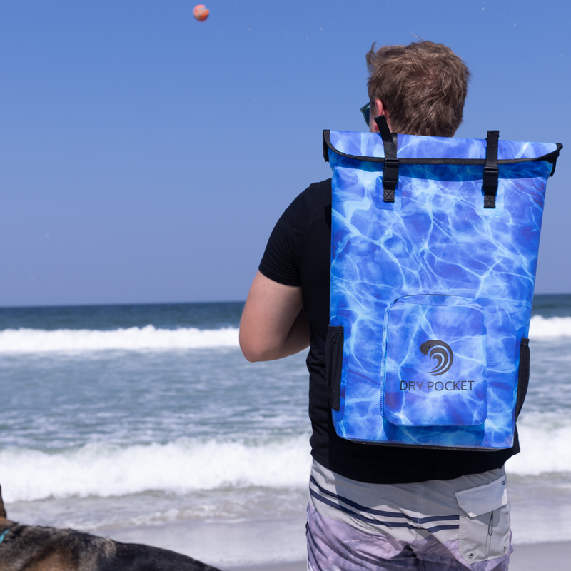 Load image into Gallery viewer, Waterproof Floating Backpack Cooler - Ocean Blue