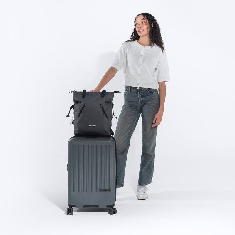 Load image into Gallery viewer, Tempest AT | Convertible Tote - Carbon Black