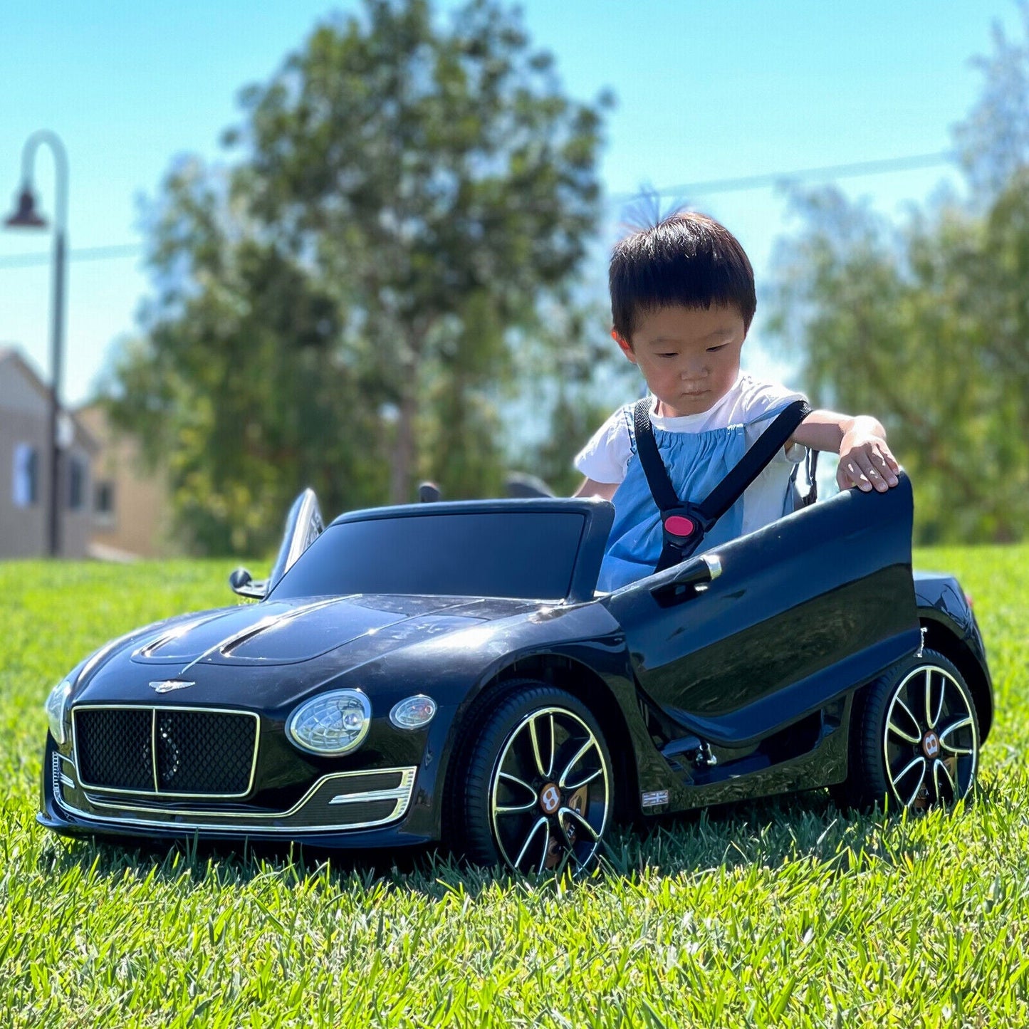12V 2.4G Bentley Style Kids Electric Ride On Car with Remote Control