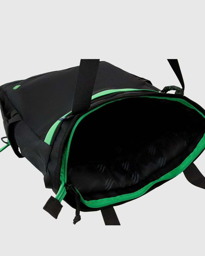 Load image into Gallery viewer, (R)evolution™ 25L Convertible Carryall
