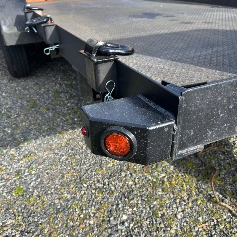 Load image into Gallery viewer, Trailer Corner Marker Light Kit (Pair) - Heavy Duty Big Tex Replacement