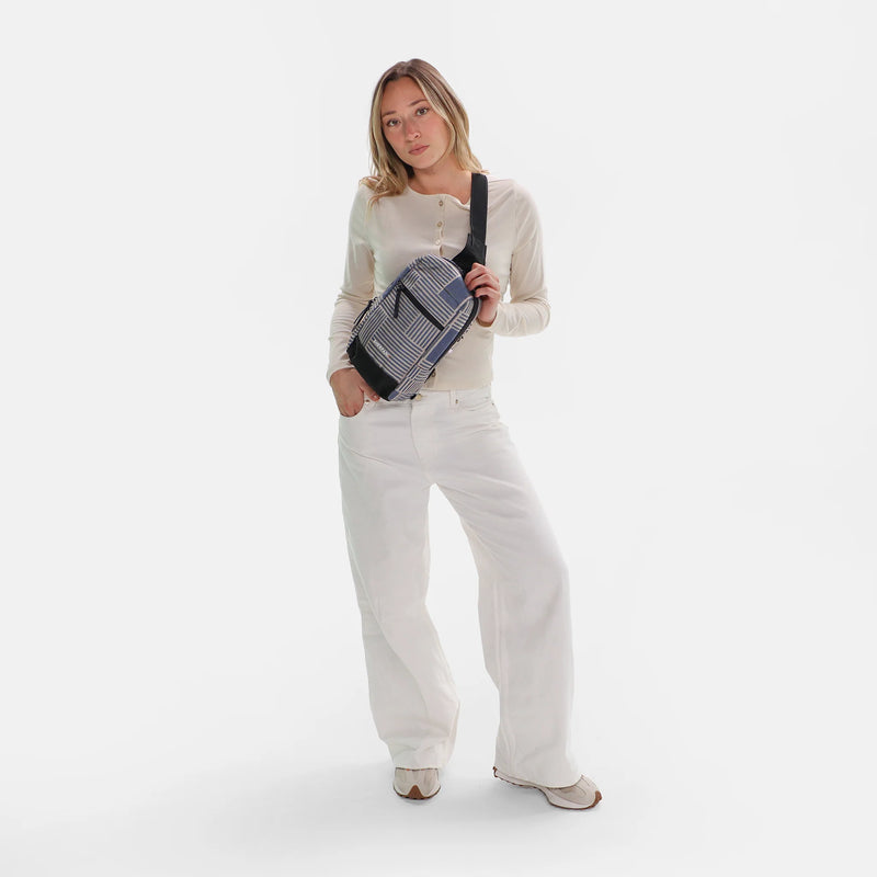Load image into Gallery viewer, Metro AT | Reversible Sling - Granite Grey