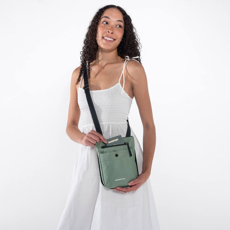 Load image into Gallery viewer, Prima AT | Travel Crossbody - Houndstooth Print