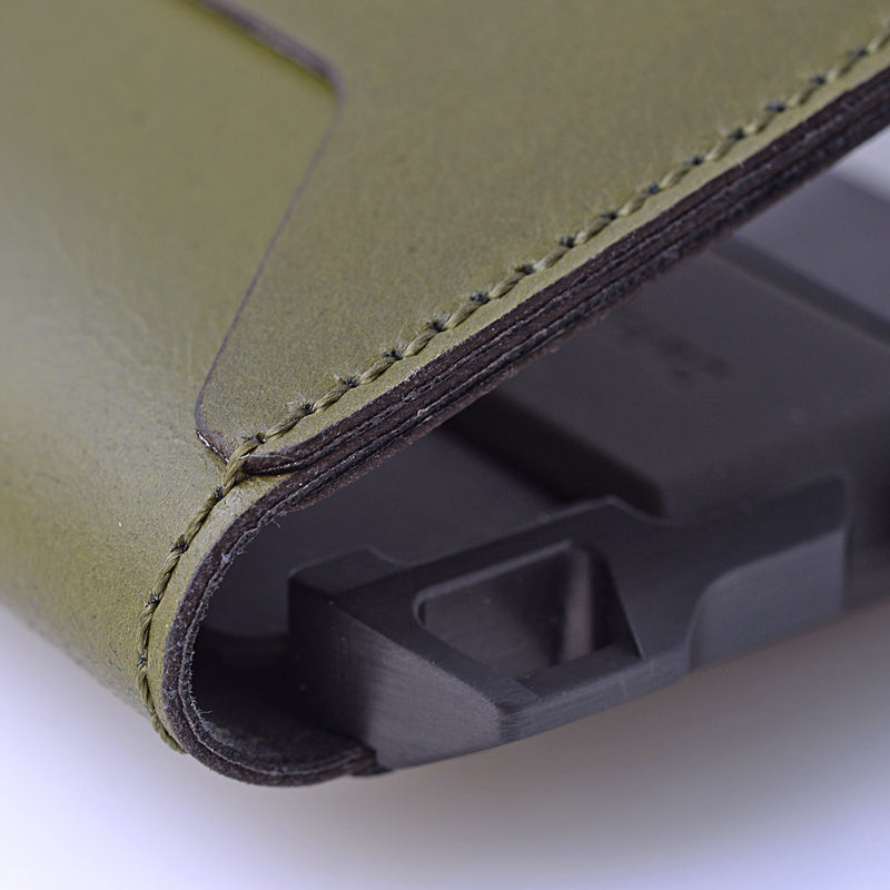 Load image into Gallery viewer, D01 Dapper™ Bifold Wallet