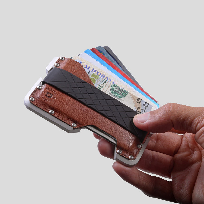 Load image into Gallery viewer, D01 Dapper™ Wallet