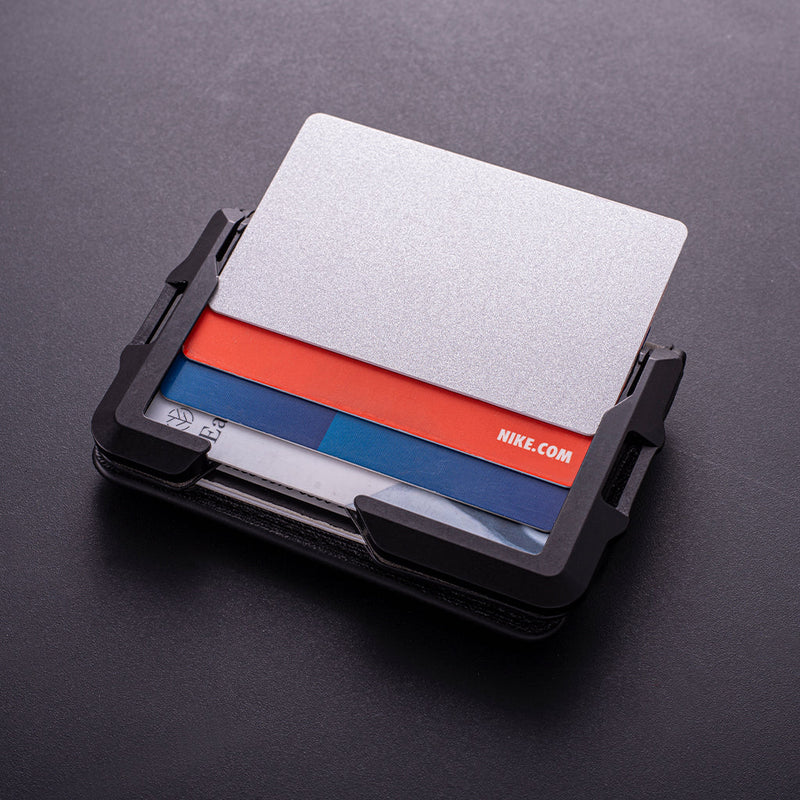 Load image into Gallery viewer, D03 Dapper™ Bifold Wallet