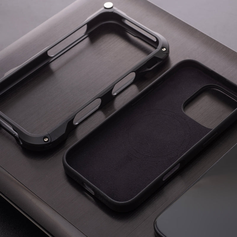 Load image into Gallery viewer, DANGO Adapt Case - Iphone 16 Pro