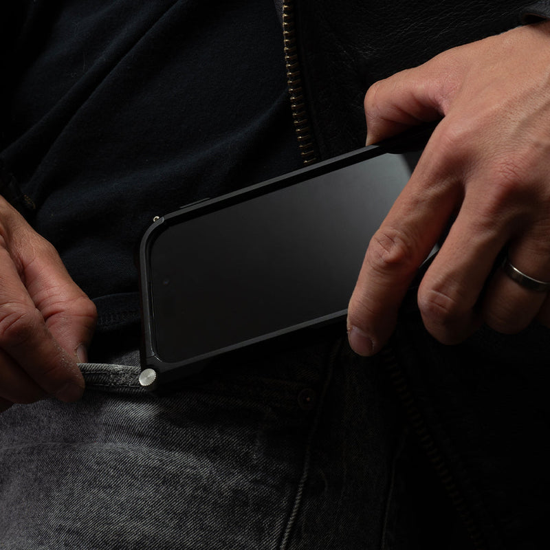 Load image into Gallery viewer, DANGO Adapt Case - Iphone 16 Pro