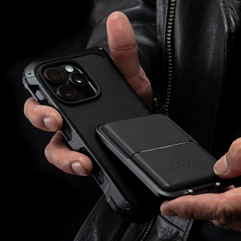 Load image into Gallery viewer, DANGO Adapt Case - Iphone 16 Pro