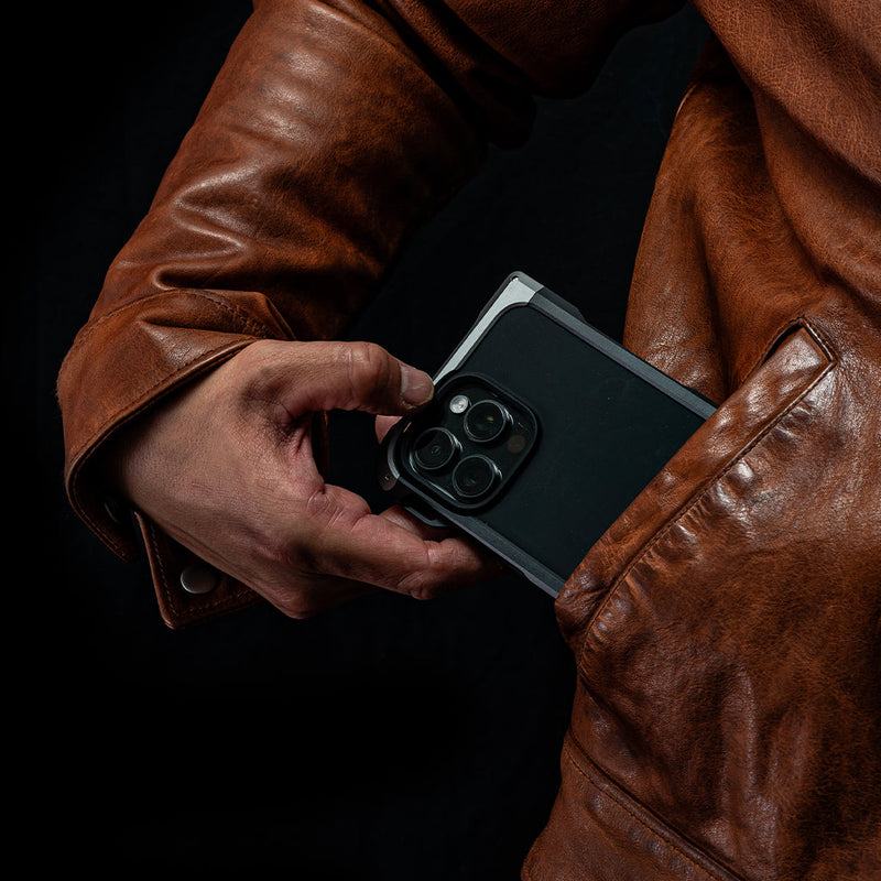 Load image into Gallery viewer, DANGO Adapt Case - Iphone 16 Pro