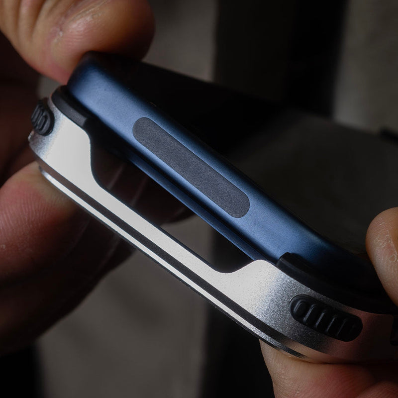 Load image into Gallery viewer, DANGO Covert Case for Iphone 17 Pro