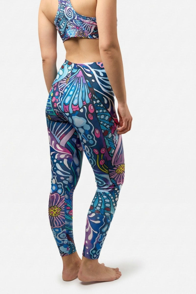 Load image into Gallery viewer, Enchanted Grayling Signature Leggings
