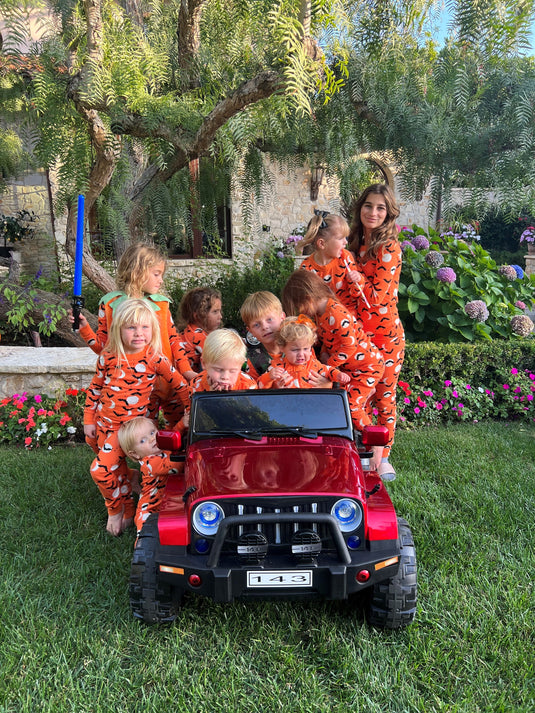 2 Seater 24 Volt 4x4 Electric Ride On Jeep Style Rubber Tires Fully Loaded Truck ATV UTV For Kids W/Magic Cars® Wireless Parental Control