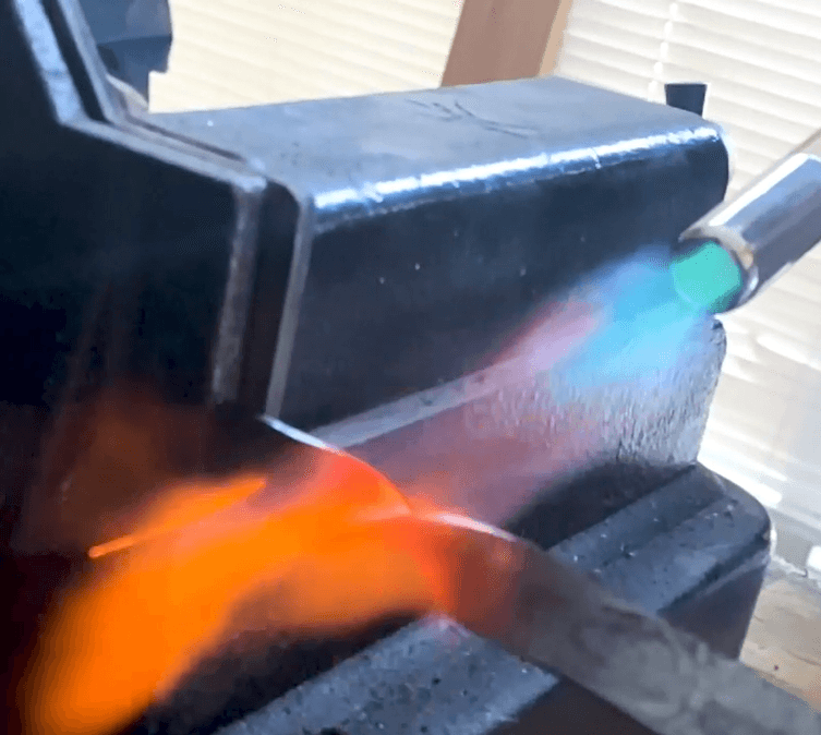 Load image into Gallery viewer, Flame King Welding Professional Auto-Ignition Max Heat Propane Torch Head