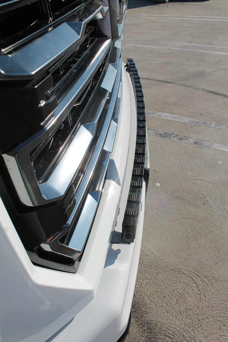 Load image into Gallery viewer, 2024+ GMC Sierra 2500/3500HD 40in Light Bar PRO