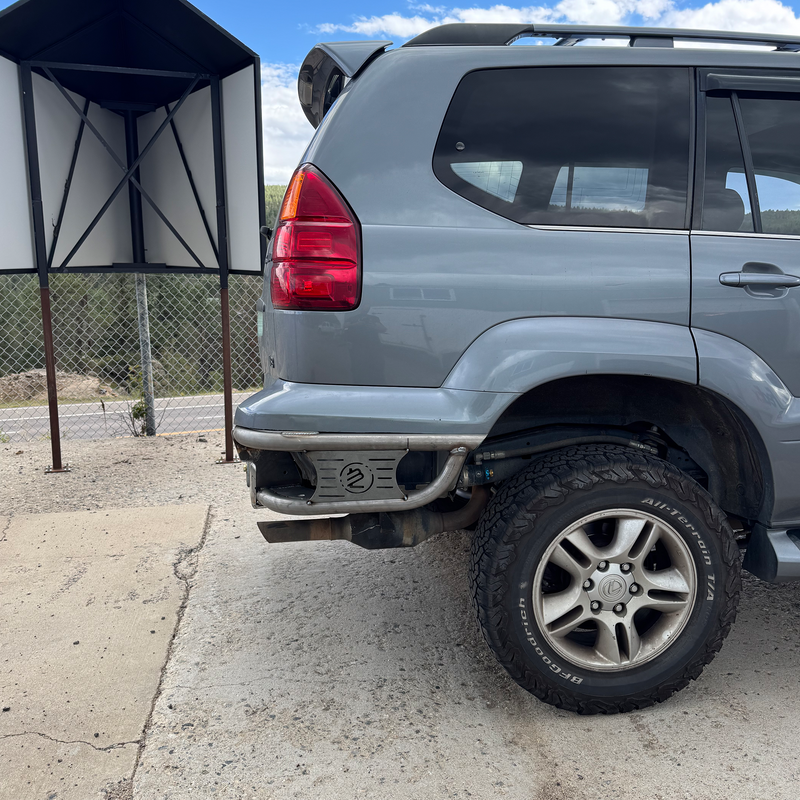 Load image into Gallery viewer, 2003-2009 / Lexus GX470 / Rear Bumper