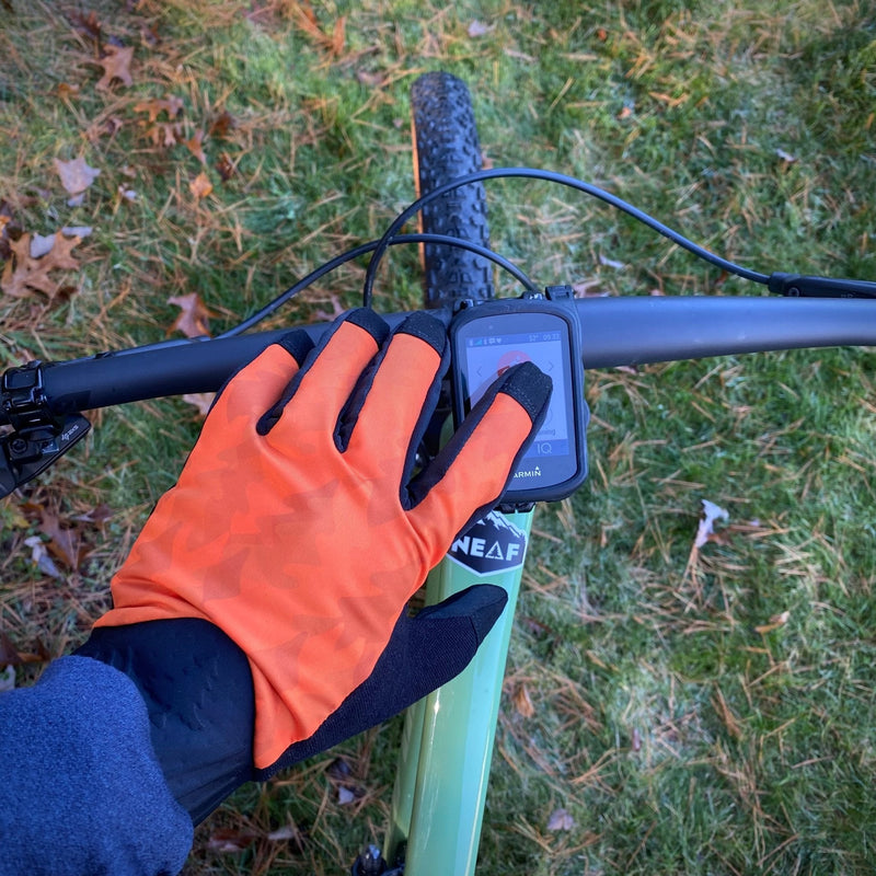 Load image into Gallery viewer, HLT Camo Evo-CX Cool Weather Gloves