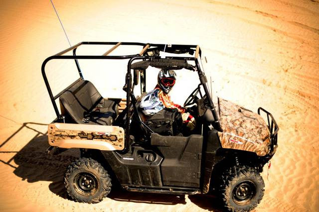 Load image into Gallery viewer, Honda Big Red Backseat and Roll Cage Kit (2009-2013)