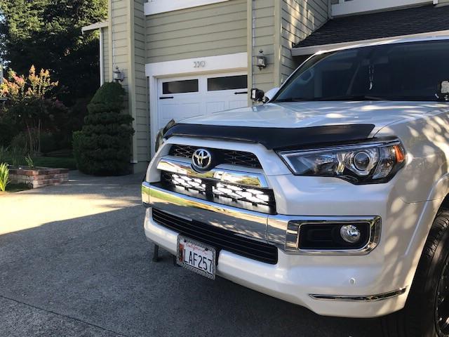 Load image into Gallery viewer, 32" Hidden Grille LED Light Bar Brackets Kit Fits 2014-2024 Toyota 4Runner