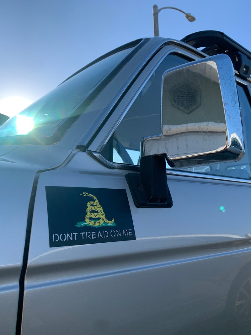 Load image into Gallery viewer, Gadsden Flag Magnet - “Don’t Tread On Me”