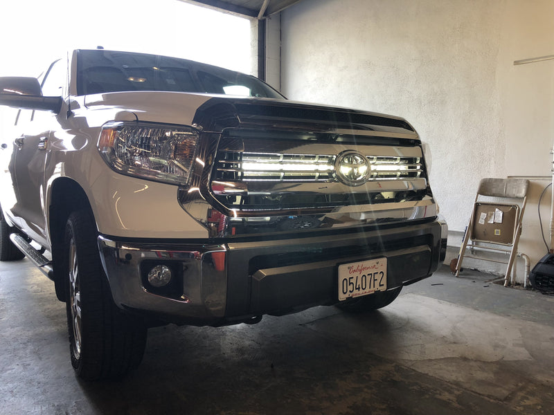 Load image into Gallery viewer, 42" Hidden Grille Curved LED Light Bar Brackets Kit For 2014-2021 Toyota Tundra