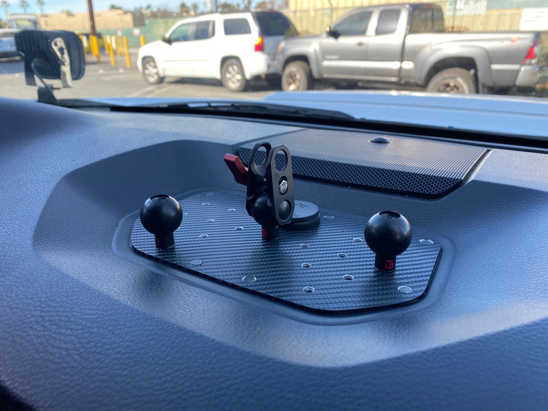 Load image into Gallery viewer, Toyota Tundra Dashtop Multi Mount (DMM)