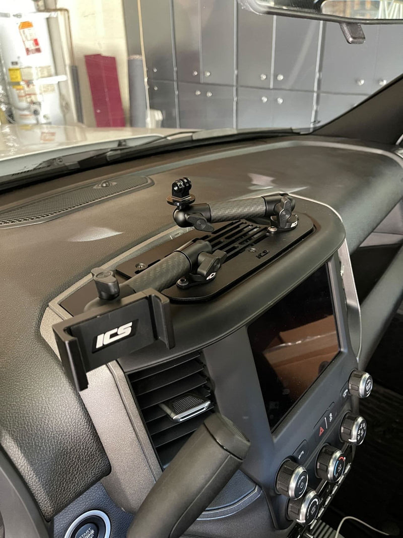Load image into Gallery viewer, 2019-2024 Ram Dash Mount 8.4" screen
