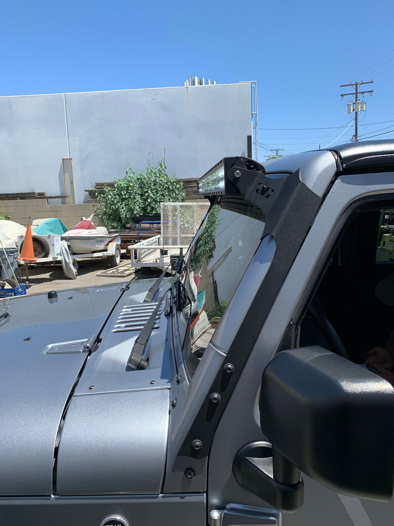 Load image into Gallery viewer, 2007 - 2018 Jeep Wrangler JK 50" Straight LED Light Bar Roof Mounts
