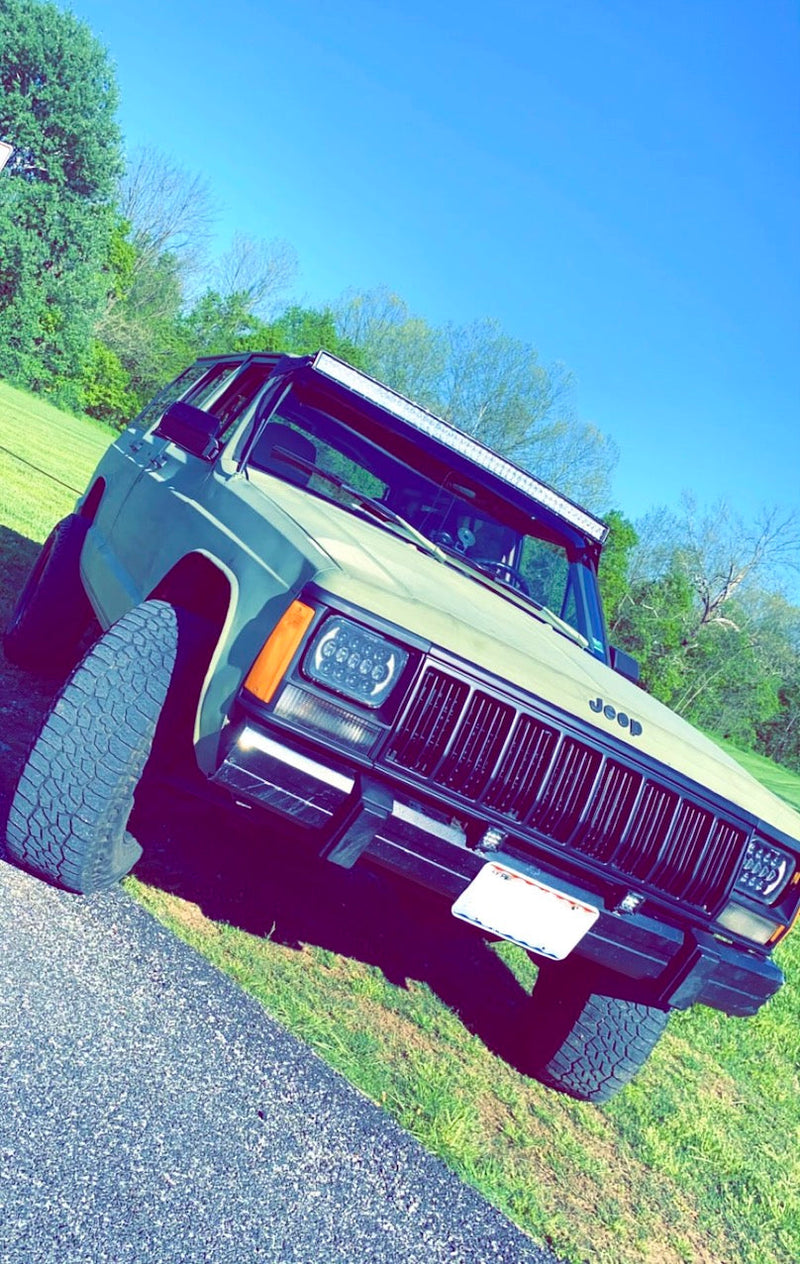 Load image into Gallery viewer, Jeep XJ Cherokee 50" Curved Roof Mounts