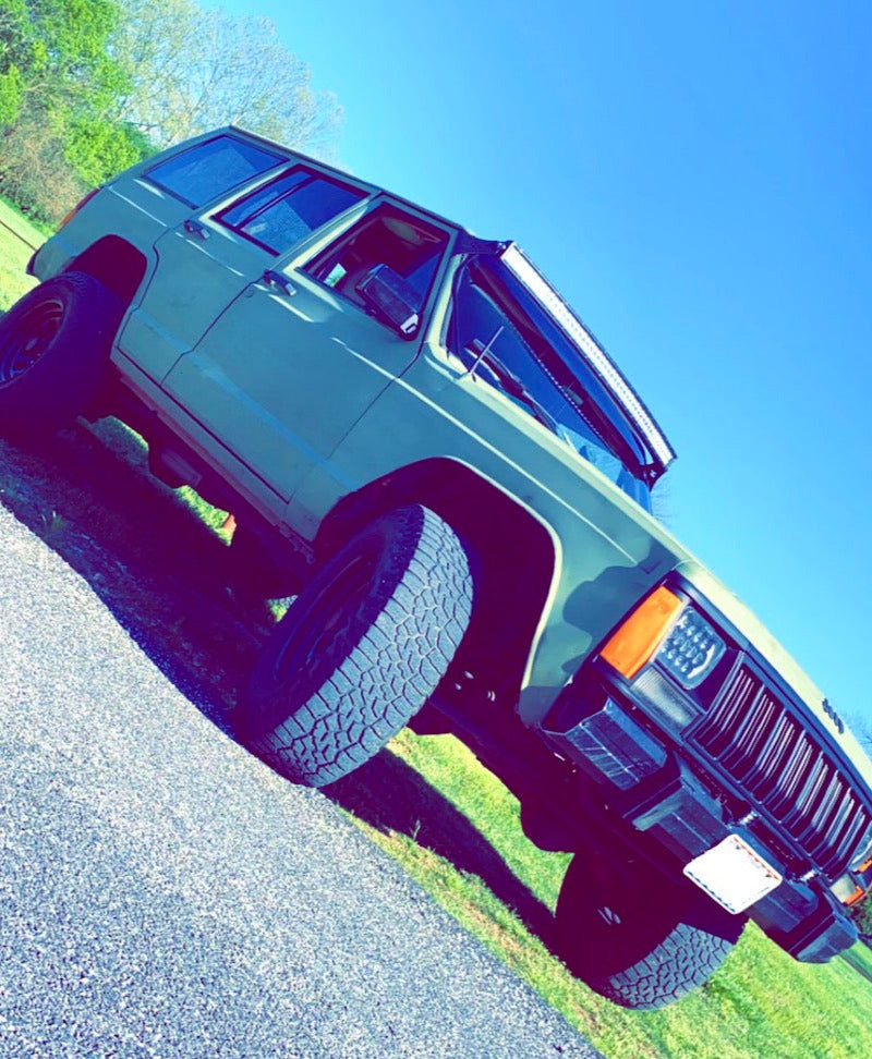 Load image into Gallery viewer, Jeep XJ Cherokee 50" Curved Roof Mounts
