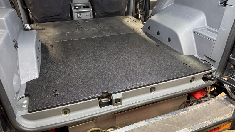 Load image into Gallery viewer, Ineos - Grenadier - 2024-Present - 1st Gen - Venture Series - RCI Rear Plate System