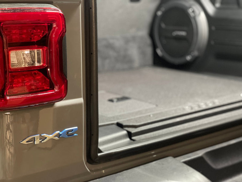 Load image into Gallery viewer, Jeep Wrangler 2021-Present 4xe 4 Door - Rear Plate System