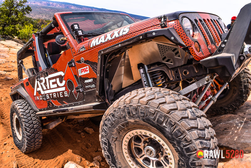 Load image into Gallery viewer, JK Front Inner Fenders - FREEDOM EDITION