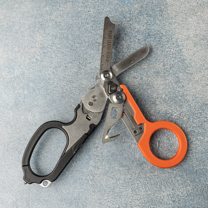 Load image into Gallery viewer, Folding Scuba Diving Shears and Rescue Shears